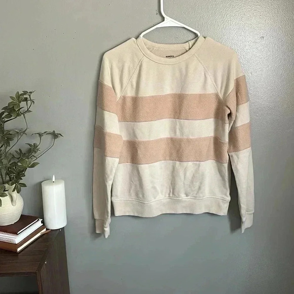 Sonoma Goods For Life Women’s Everyday Crewneck Sweatshirt - Picture 3 of 6